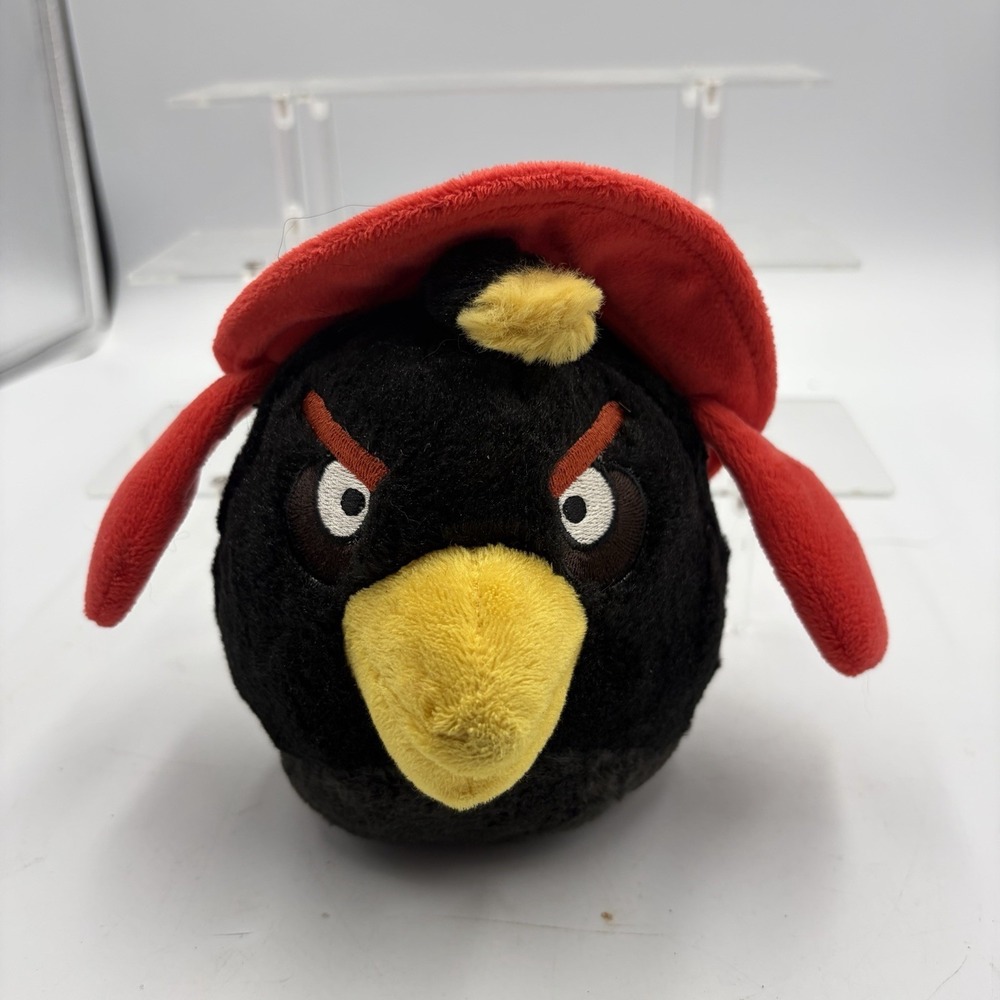 Commonwealth Toys Angry Birds Bomb Limited Edition Holiday Plush Toy Rare!! HTF